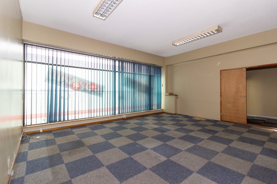 To Let commercial Property for Rent in Richmond Hill Eastern Cape
